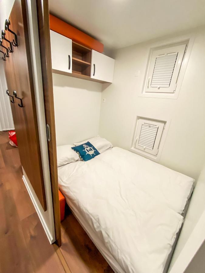Апартаменты Sh Porto 1 Floating House, Marina Порторож Экстерьер фото